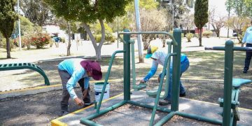 Fortalece Gobierno Municipal mantenimiento de mobiliario urbano en parques