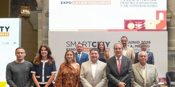 Entrega Alcalde créditos a emprendedoras y emprendedores para fortalecer la economía local