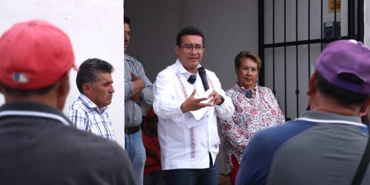 Impulsa diputado Pável Gaspar diálogo con productores de flores para fortalecer al sector