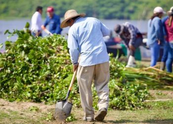 El Gobierno de México sanea la laguna de Mitla