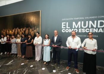 Presidente Municipal inaugura la exposición “Viajando con Timoteo. El mundo como escenario”
