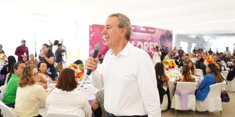 Celebra Pepe Chedraui Día de las Madres en la Secretaría de Seguridad Ciudadana
