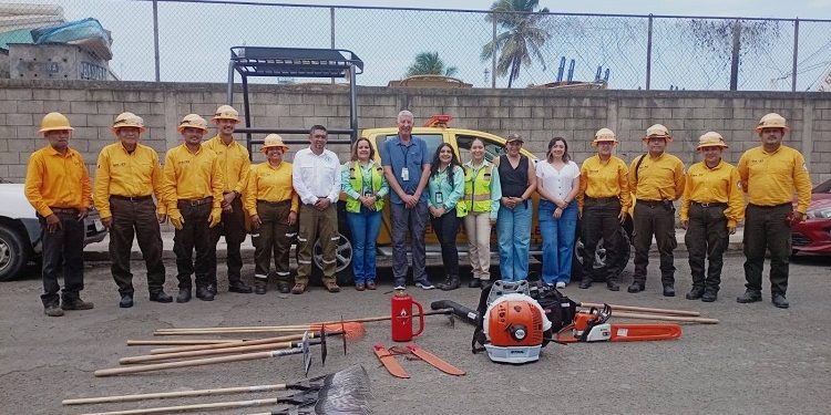 Presentan informe de avances de la Brigada Rural de Prevención y Manejo del Fuego; SSA Marine México entrega equipo y reafirma su compromiso con la conservación forestal