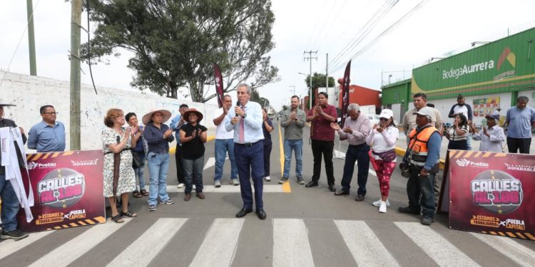 Con el Tren Capitalino de Pavimentación, Pepe Chedraui entrega rehabilitación vial en la colonia Vicente Guerrero