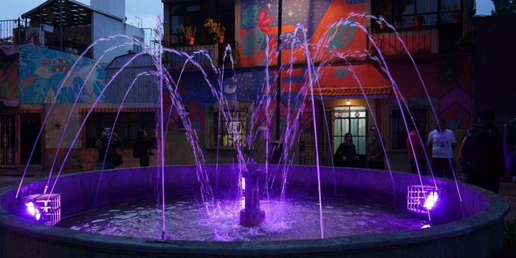 Realiza Gobierno de Pepe Chedraui mantenimiento de fuente en el Parque del Barrio de Xanenetla
