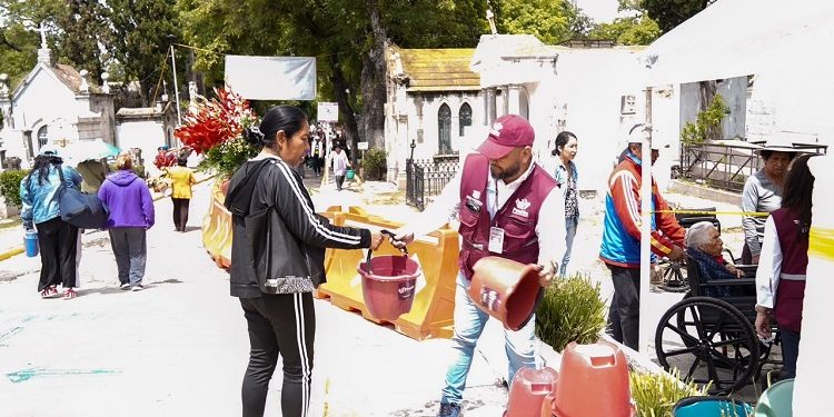 Reporta Gobierno Municipal más de 33 mil asistentes al Panteón Municipal por el Día del Padre