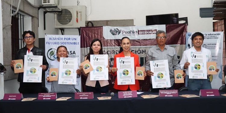 Presenta regidora campaña «Un celular por la educación» en apoyo a la niñez vulnerable