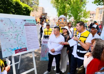 Alejandro Armenta convoca a organización vecinal para rehabilitación de accesos a Colonias