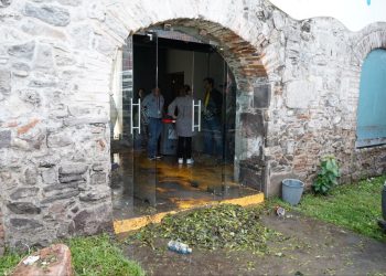 Gobierno de Pepe Chedraui despliega atención en el Centro Histórico; las lluvias dejaron únicamente daños materiales