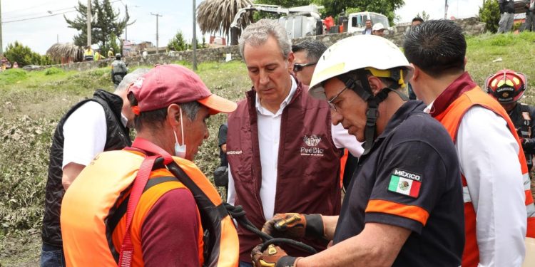 Inspecciona Alcalde labores en el vaso regulador Puente Negro, así como afectaciones en la zona