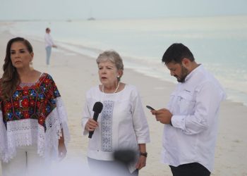 Gobierno Federal impulsará decreto para proteger a Mahahual del gran turismo y promover ecoturismo