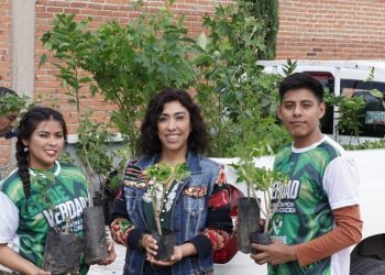 Diputada Norma Pimentel impulsa jornadas de reforestación en escuelas y reafirma su compromiso con el cuidado del medio ambiente