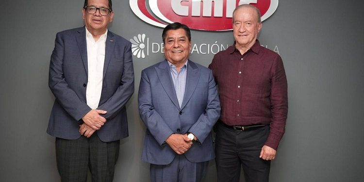 CMIC Puebla conoce detalles técnicos en la construcción del “Puente De La Transformación”.