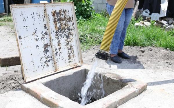 Gobierno Estatal lleva Agua para el Bienestar a colonias con desabasto 