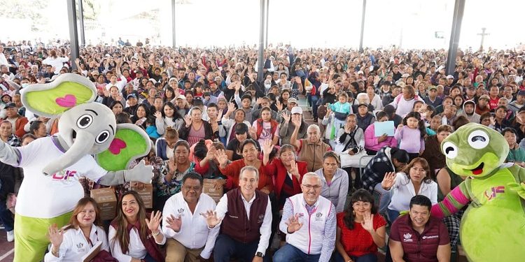 Entrega Presidente Municipal 12 mil despensas del programa «Alimentación Imparable» en San Sebastián de Aparicio