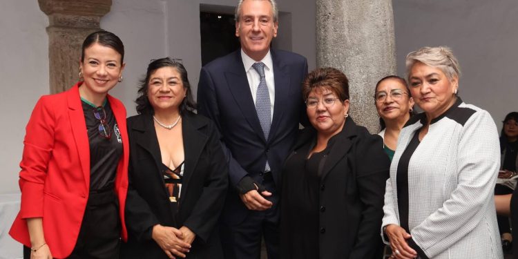 Pepe Chedraui reconoce a mujeres que inspiran y transforman Puebla