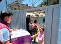 Continúa Gobierno de la Ciudad entrega de enseres a familias afectadas por la lluvia atípica