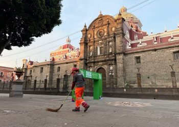 Gobierno de Pepe Chedraui mantiene limpios el Zócalo y la Avenida Juárez tras el encuentro entre México e Inglaterra