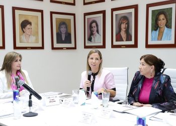 Sesiona Patronato Del SEDIF e Impulsa Acciones Por El Bienestar Familiar