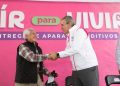 Presidente Municipal entrega 50 aparatos auditivos para mejorar la calidad de vida de personas con discapacidad auditiva