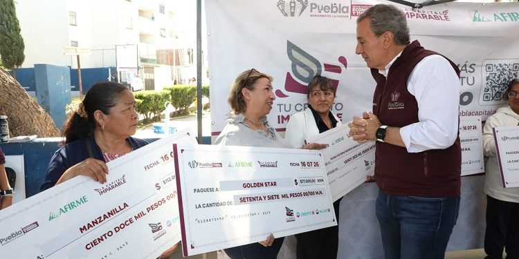 Presidente Municipal entrega apoyos de “Tu Crédito Imparable” en Infonavit San Pedro