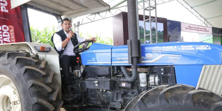 Gobierno Estatal acelera la revolución del campo con apoyos