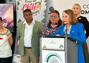 Con gran éxito presentan en el Senado de la República la 23.ª Feria del Chile en Nogada de San Andrés Calpan