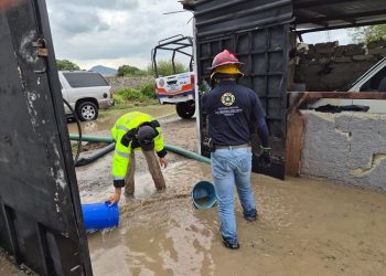 Tras lluvias, Gobierno del Estado brinda atención en Tlaola