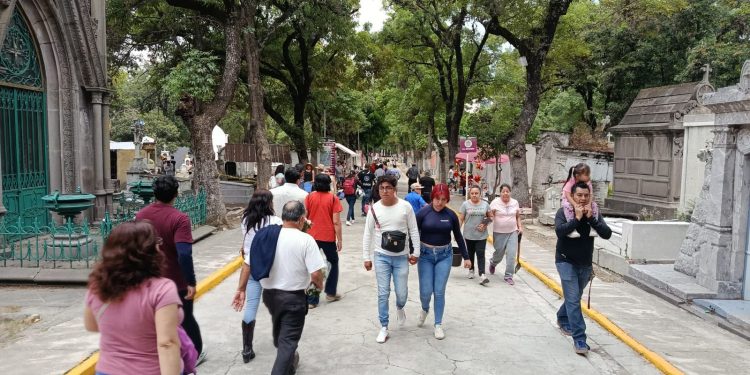 Garantiza Gobierno de Pepe Chedraui mantenimiento en el Panteón Municipal