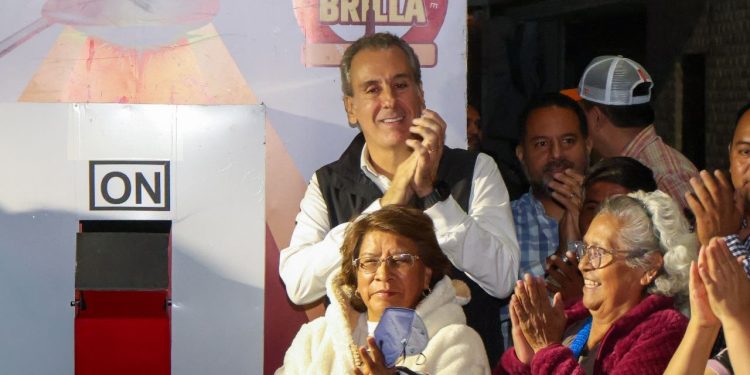Con Puebla Brilla, Pepe Chedraui moderniza al 100 por ciento alumbrado en Jardines de San José