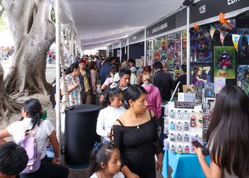 Presenta gobierno de Pepe Chedraui nuevo número de la revista Cuetlaxcoapan en la FILIP 2026