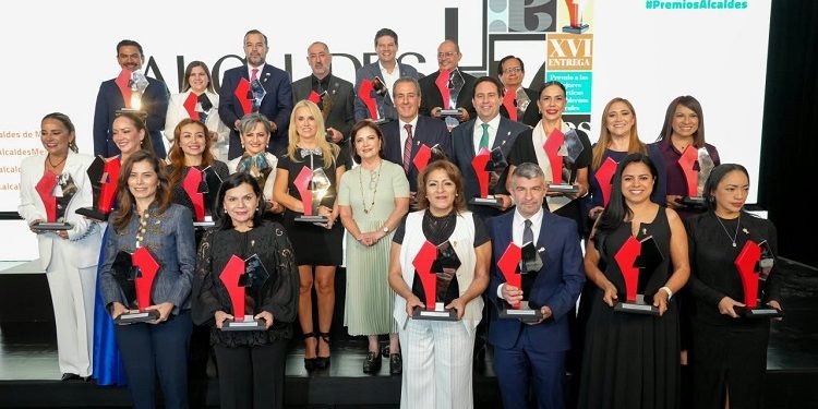Recibe Pepe Chedraui Premio a las Mejores Prácticas de Gobiernos Locales 2026