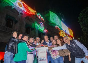 Encabeza Pepe Chedraui encendido por Fiestas Patrias