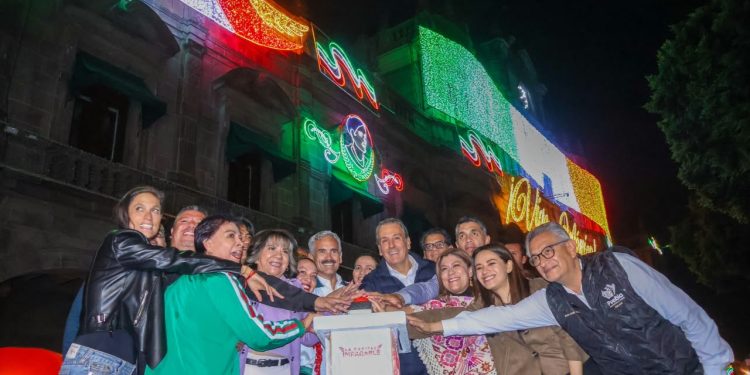 Encabeza Pepe Chedraui encendido por Fiestas Patrias