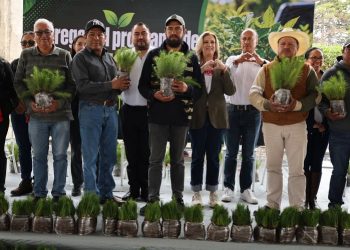 Refrenda gobierno estatal compromiso de conservar ecosistemas; entrega 274 mil árboles