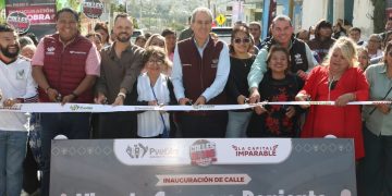Entrega Pepe Chedraui obras de pavimentación en la Junta Auxiliar de San Jerónimo Caleras