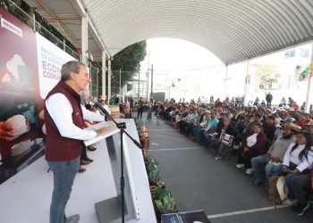Alcalde impulsa el progreso comunitario en favor de productores mezcaleros y agrícolas