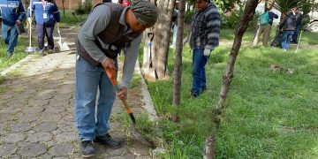 Con jornada de limpieza en parques de la colonia San Manuel, Agua de Puebla se sumó al “Día Mundial de la Limpieza”