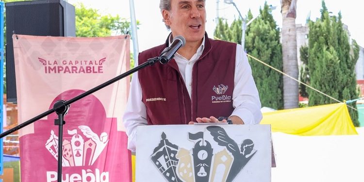 Acerca Pepe Chedraui oportunidades de emprendimiento a las juventudes de San Miguel Canoa
