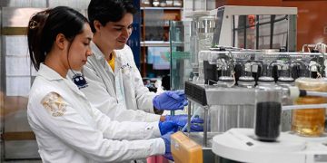 La ciencia debe llegar a toda la sociedad, resalta Elaine Reynoso Haynes