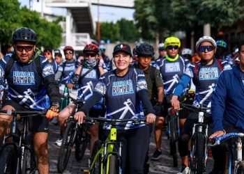 Promueve Lupita Cuautle el uso responsable de la bicicleta y la convivencia familiar en San Andrés Cholula