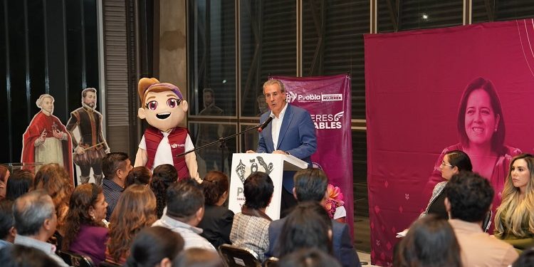 Pepe Chedraui entregó certificaciones para profesionalizar y reconocer el trabajo de cuidados