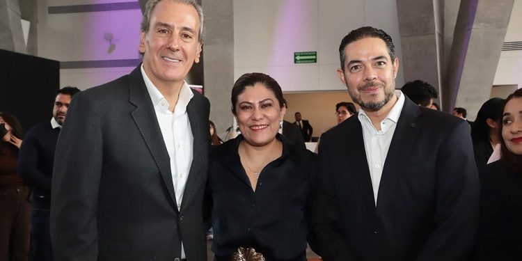 Concluye con éxito Pepe Chedraui la Semana de la Transparencia 2026 entre la comunidad universitaria