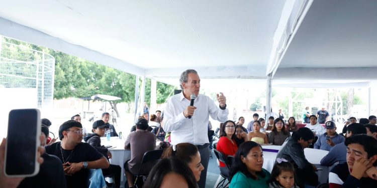 Alcalde comparte con las juventudes y reconoce su papel como Protagonistas de la Ciudad