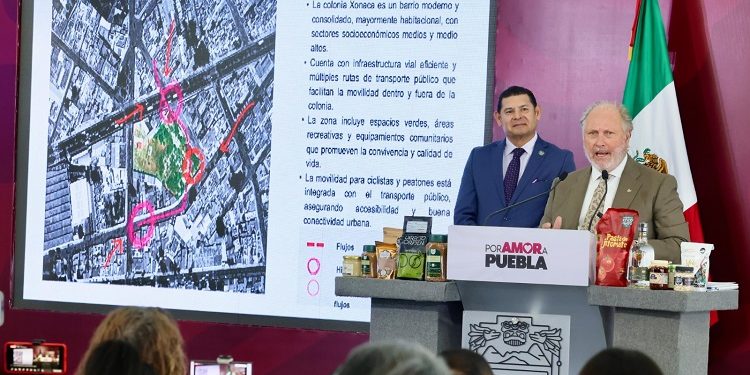 Fundación Jenkins respalda Sistema de Transporte por Cable con donación de predio en Xonaca