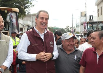 Encabeza Pepe Chedraui trabajos de rehabilitación vial en la Resurrección