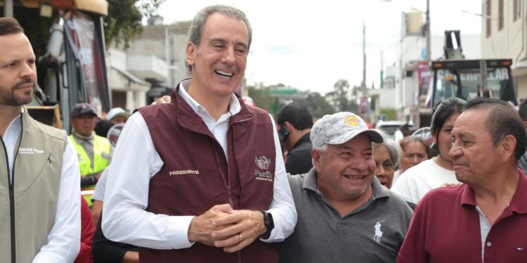 Encabeza Pepe Chedraui trabajos de rehabilitación vial en la Resurrección