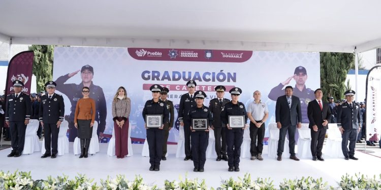 Realiza Gobierno de Pepe Chedraui graduación cadetes de la Academia de Formación y Profesionalización Policial
