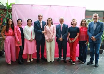 Inauguran Pepe Chedraui y MariElise Budib conversatorio «Historias que Inspiran. Hablemos de cáncer sin miedo»