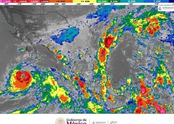 Rachel continúa como huracán categoría 1 alejándose lentamente de México